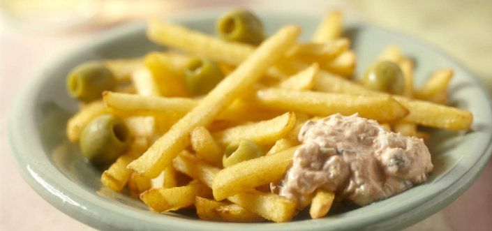 Картофель фри Super Long  с соусом из базилика и оливок